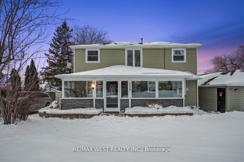 30 Quiet Heights Lane, Keswick, ON, L4P3C8 | Card Image