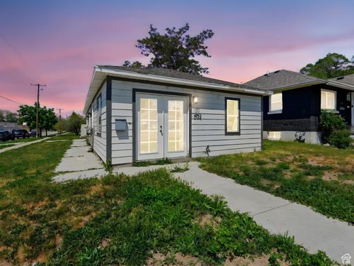 302 34th St, Ogden, UT, 84401-4114 | Card Image