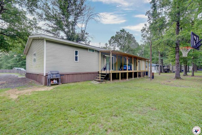807 E 11 Th St, House other with 4 bedrooms, 2 bathrooms and null parking in Hooks TX | Image 27