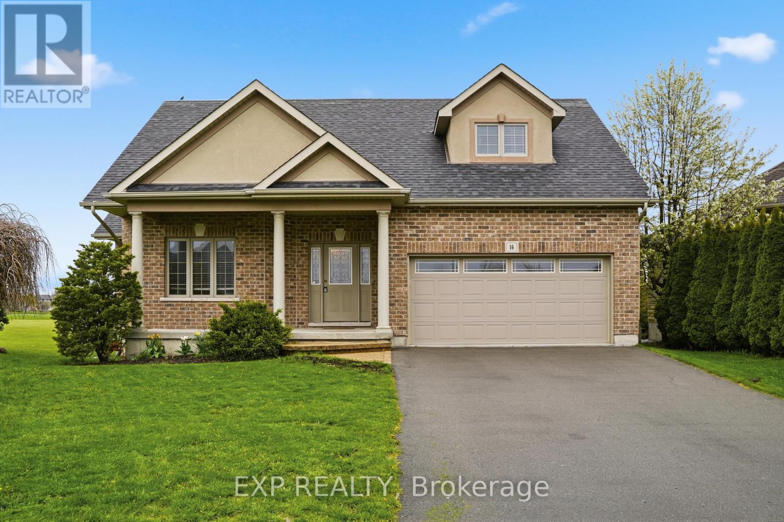 Residential in Belleville (Belleville Ward) 4