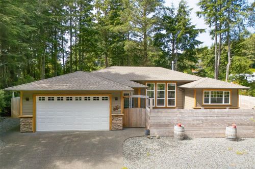 884 Elina Rd, Ucluelet, BC, V0R | Card Image