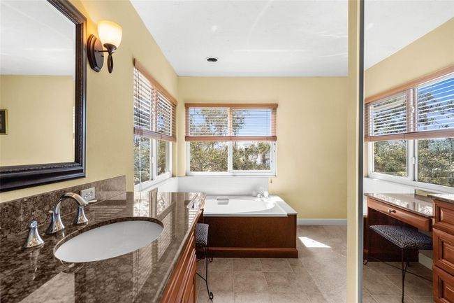 MASTER SUITE | Image 20