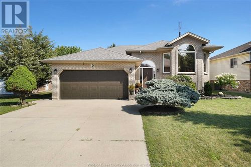 5 Diane St, Cottam, ON, N0R1B0 | Card Image