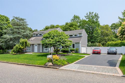 335 Parkside Ave, Miller Place, NY, 11764-3534 | Card Image