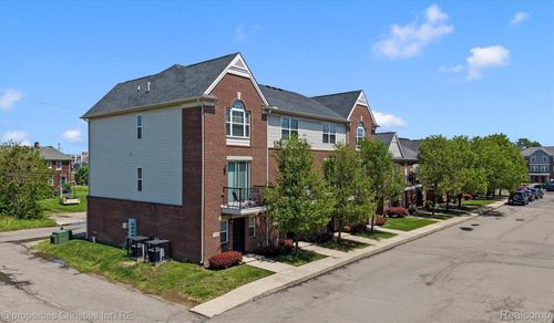 7-281 E Palmer St, Detroit, MI, 48202-3823 | Card Image