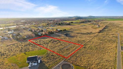 43703 E Carel Ln, West Richland, WA, 99353-5186 | Card Image