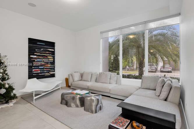 Residential Lease in Doral 5