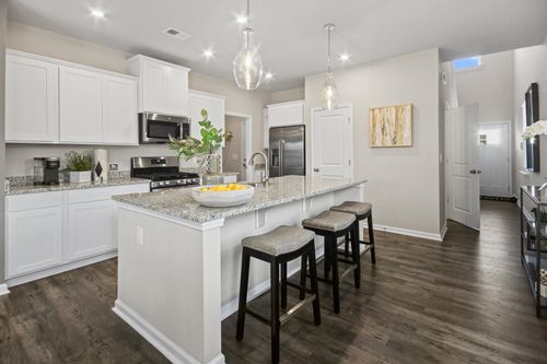 1829 Berkshire Ln, Spartanburg, SC, 29303-6357 | Card Image