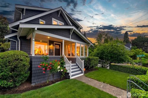 5761 35th Ave Ne, Seattle, WA, 98105-2331 | Card Image