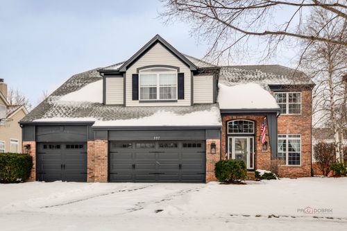 597 Treetop Ln, Gurnee, IL, 60031-5655 | Card Image