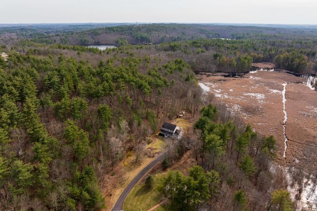 110 Sky View Dr, House other with 3 bedrooms, 3 bathrooms and null parking in Pelham NH | Image 26