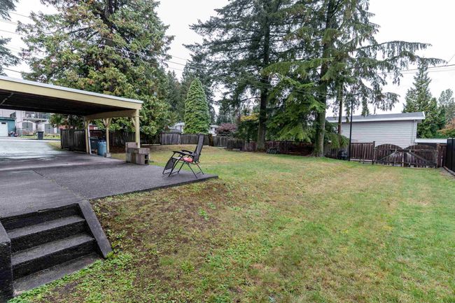 692 Blue Mountain St, House other with 3 bedrooms, 1 bathrooms and 6 parking in Coquitlam BC | Image 30