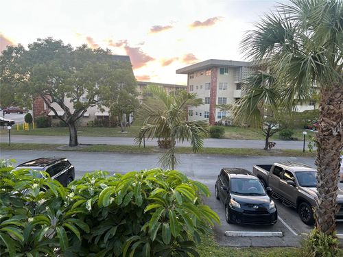 apt-212c-3090 Nw 46th Ave, Lauderdale Lakes, FL, 33313-1878 | Card Image