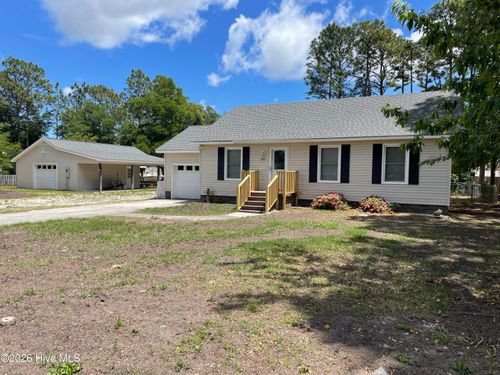 1136 Long Leaf Rd, Southport, NC, 28461-8195 | Card Image