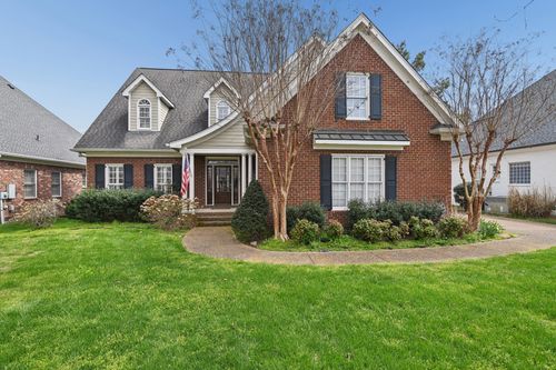 668 Springlake Dr, Franklin, TN, 37064-4747 | Card Image