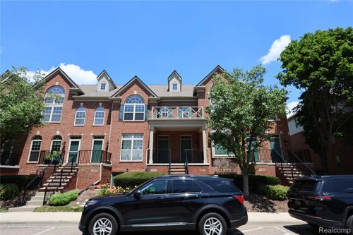 39460 Springwater Dr, Northville, MI, 48168-3959 | Card Image