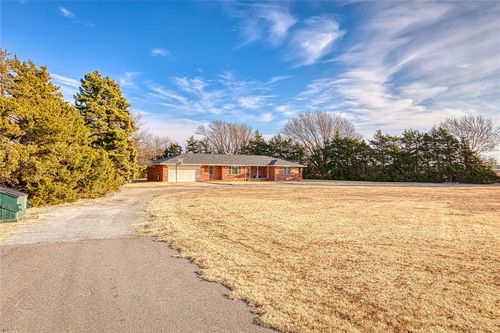 46864 Us Highway 270, Mutual, OK, 73853-5066 | Card Image