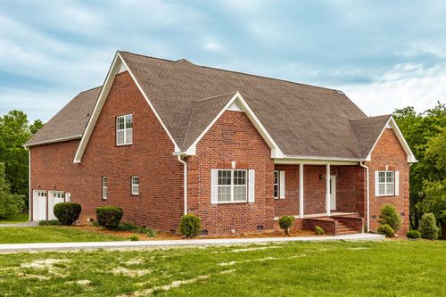 101 Oakland Dr, Gallatin, TN, 37066-4724 | Card Image