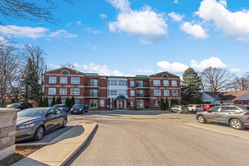 206-6704 Thorold Stone Rd, Niagara Falls, ON, L2J1B3 | Card Image