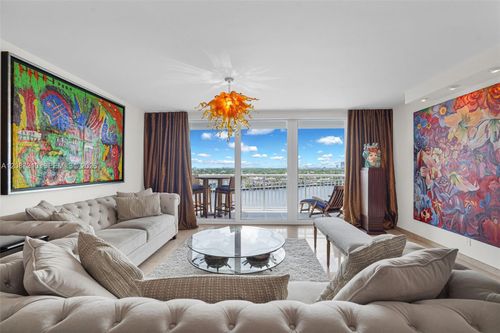1009-511 Bayshore Dr, Fort Lauderdale, FL, 33304-3927 | Card Image