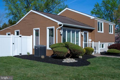 14 Revere St, FEASTERVILLE TREVOSE, PA, 19053-4322 | Card Image