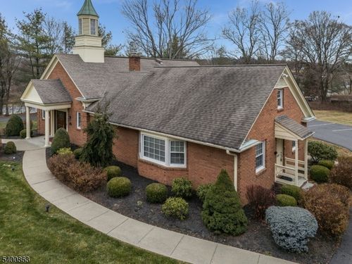 16 Harrison St, Clinton, NJ, 08809-1332 | Card Image