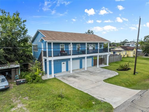 133 Bay Oaks Dr, La Porte, TX, 77571-7003 | Card Image