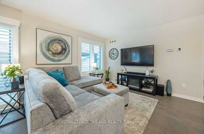 25 Feathers Cross, House attached with 4 bedrooms, 3 bathrooms and 2 parking in St Thomas ON | Image 16