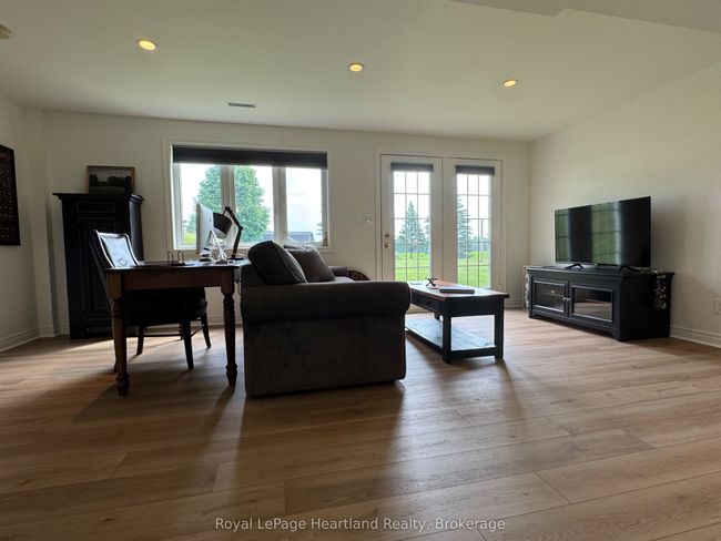 81572 Lucknow Line, Home with 4 bedrooms, 2 bathrooms and 10 parking in Goderich ON | Image 20