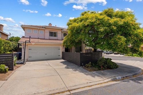 2394 Brookhaven Pass, Vista, CA, 92081-8336 | Card Image
