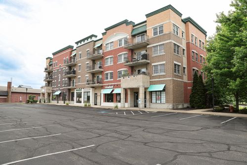 304-19806 Wolf Rd, Mokena, IL, 60448-1388 | Card Image
