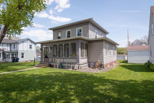 121 S Cedar Street, Horicon, WI, 53032 | Card Image