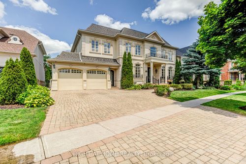 104 Angus Glen Blvd, Markham, ON, L6C3B8 | Card Image