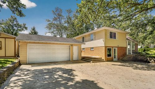 108 25th St Sw, Rochester, MN, 55902-1202 | Card Image