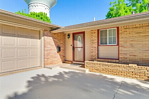 403 E Alexander Ln, Euless, TX, 76040-4701 | Card Image