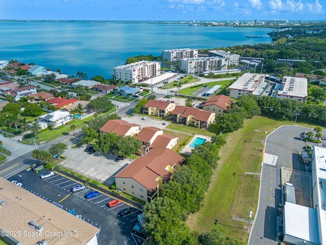 Close proximity to Banana river | Image 34