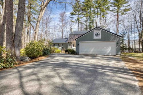 11 Robin Acres Dr, Wolfeboro, NH, 03894-4319 | Card Image