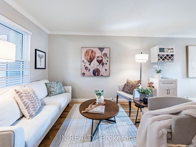 10 Roseheath Ave, House attached with 2 bedrooms, 2 bathrooms and null parking in Toronto ON | Image 7