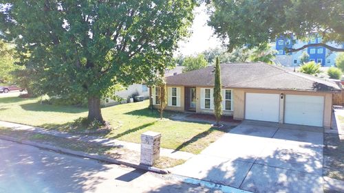 13907 Peatwood Rd, Houston, TX, 77038-1126 | Card Image
