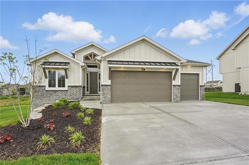 1320 Nw 106th Ter, Kansas City, MO, 64155-1619 | Card Image
