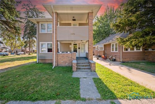 316 Morrison Dr, Toledo, OH, 43605-2156 | Card Image