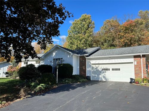 875 Thurston Rd, Meadville, PA, 16335-7911 | Card Image