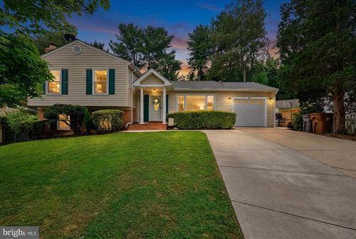 11 Lodge Pl, ROCKVILLE, MD, 20850-3042 | Card Image