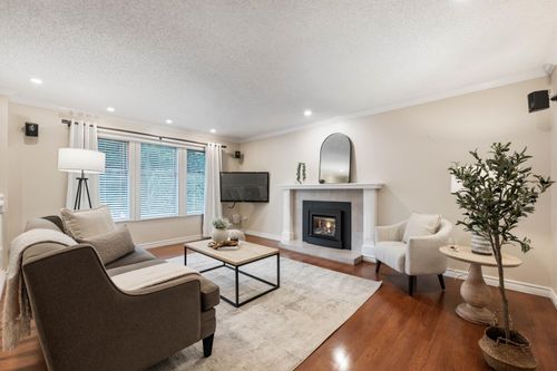 24813 122 Ave, Maple Ridge, BC, V4R1Z8 | Card Image