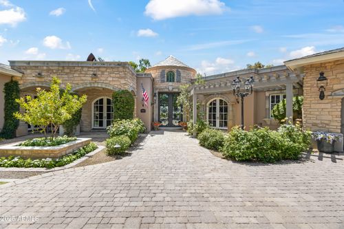 8660 N Morning Glory Rd, Paradise Valley, AZ, 85253-2238 | Card Image