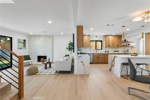 10321 Kamuela Dr, Huntington Beach, CA, 92646-3032 | Card Image