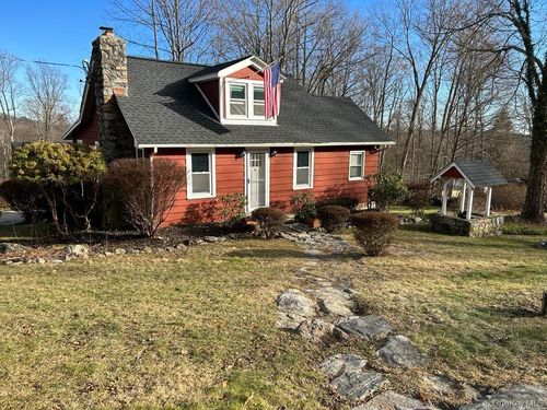 3 Elm Rd, Somers, NY, 10589-3046 | Card Image