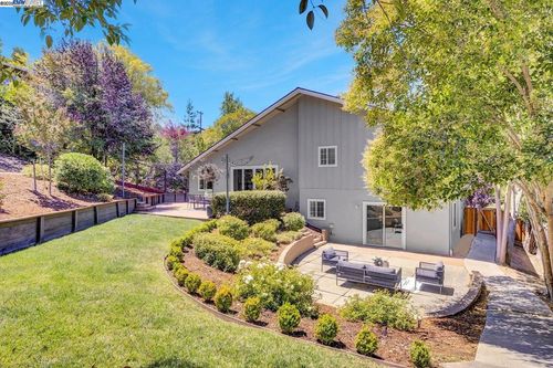 382 Castello Rd, Lafayette, CA, 94549-5607 | Card Image