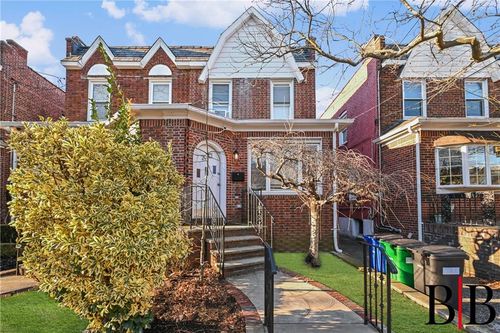 2042 E 37th St, Brooklyn, NY, 11234-4924 | Card Image