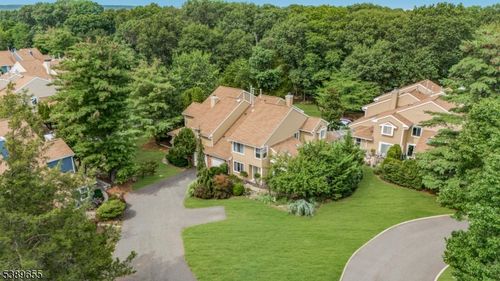 39 Driftwood Dr, Somerset, NJ, 08873-4241 | Card Image